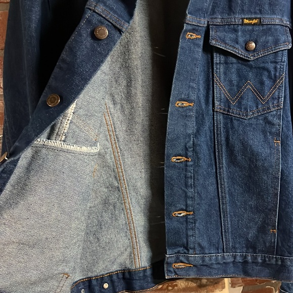 Wrangler Denim Jacket - Picture 4 of 6